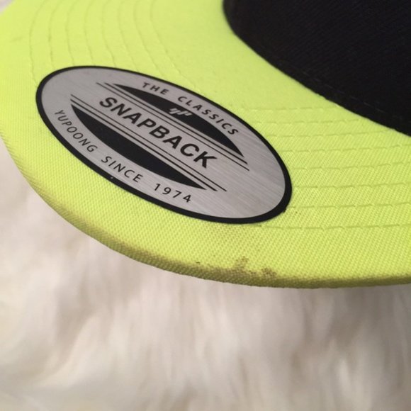 VELD Original Neon Yellow SnapBack - Picture 5 of 6